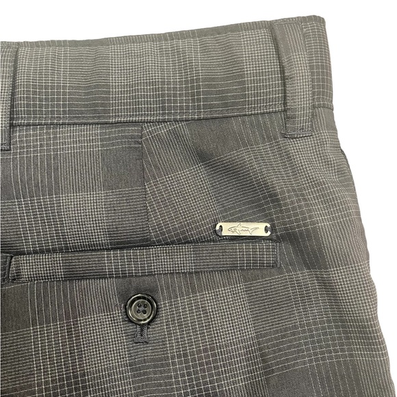 EUC Greg Norman for Tasso Elba Black and Gray Plaid Shorts Size 30 - Picture 5 of 6